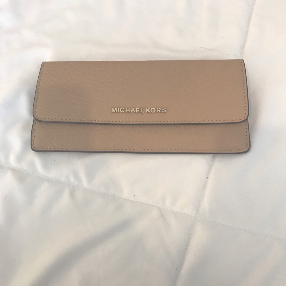 Michael Kors Slim Jet Set Wallet